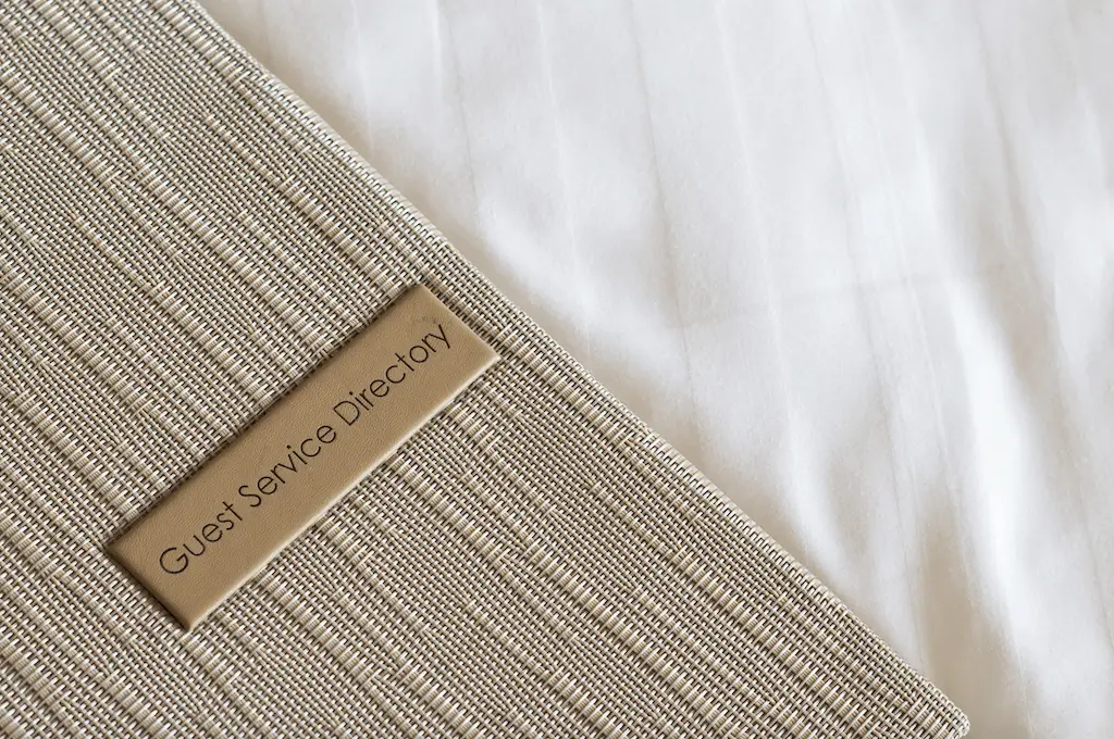 Room directory hôtelier avec les informations essentielles pour les clients