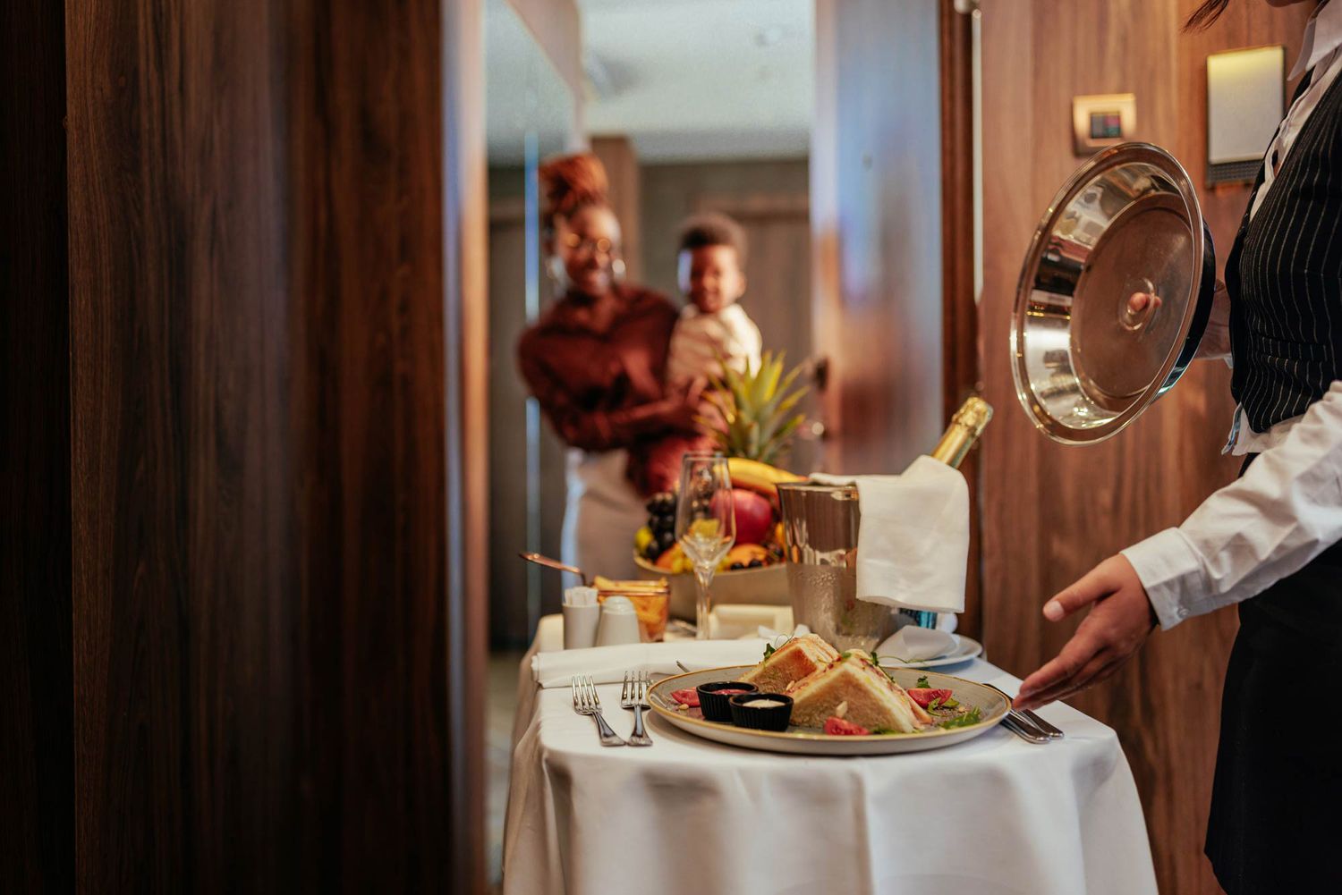 Room service dans un hôtel